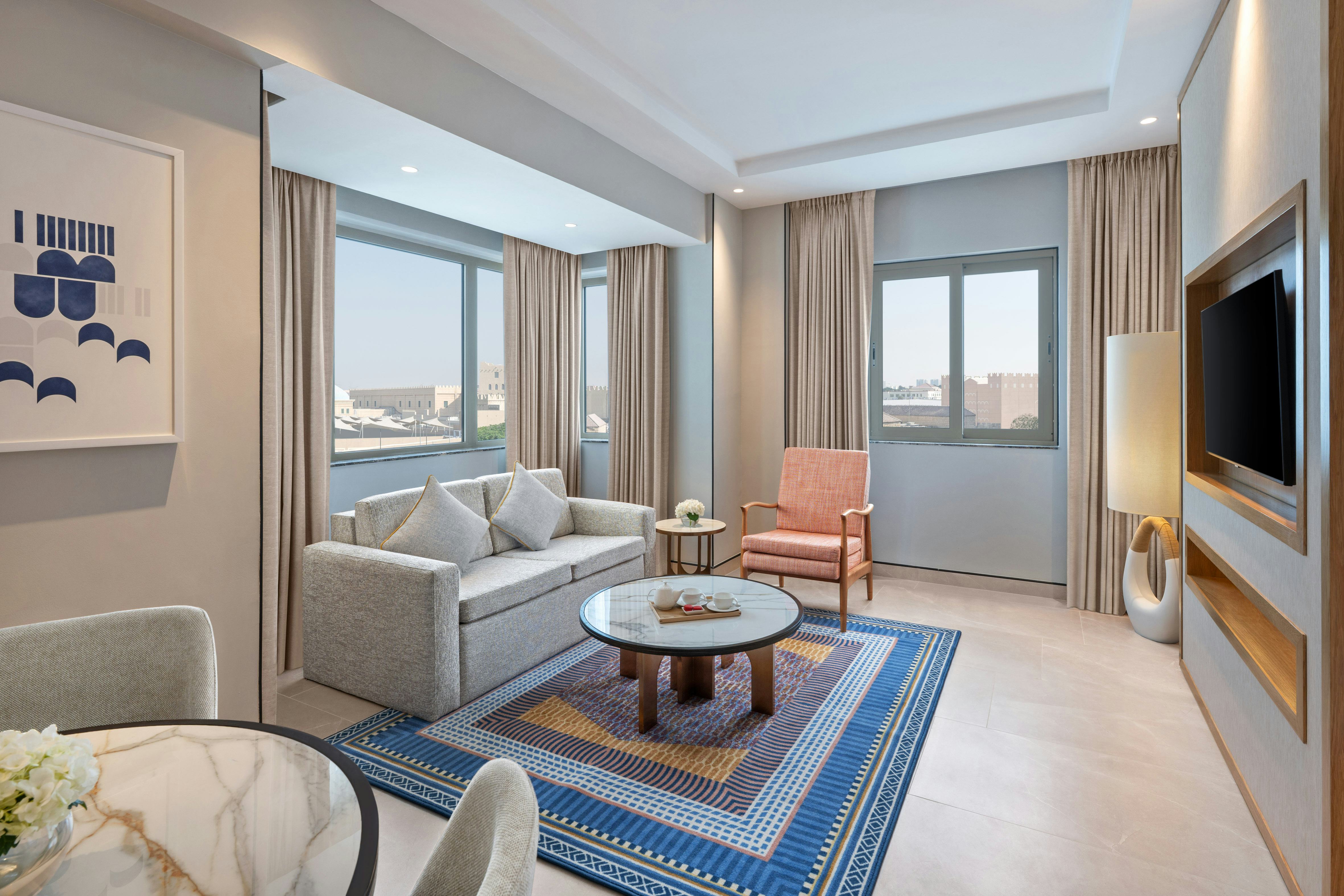 oaks-ibn-battuta-gate-dubai-junior-suite-02_11004