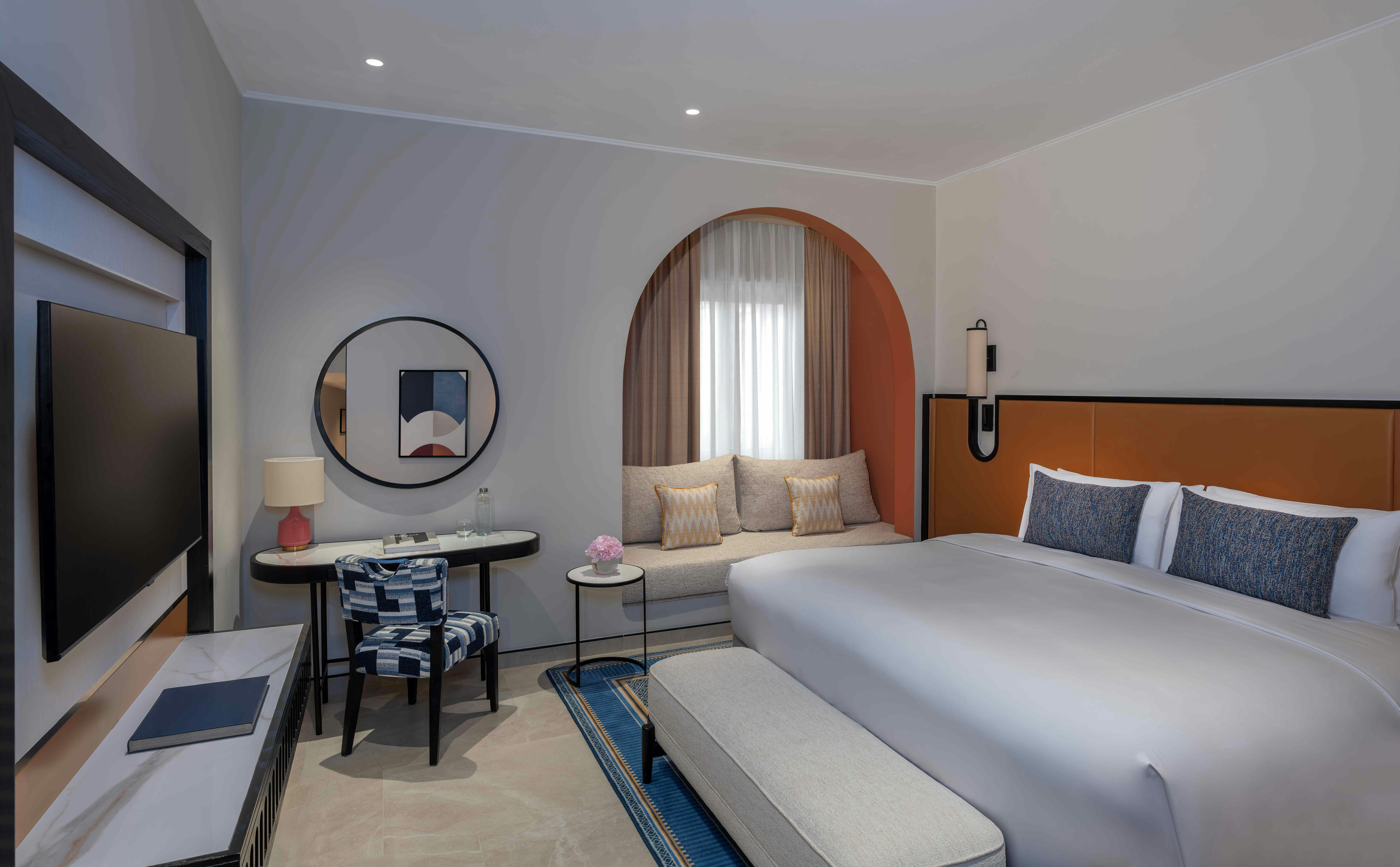 oaks-ibn-battuta-gate-dubai-superior-room_11004