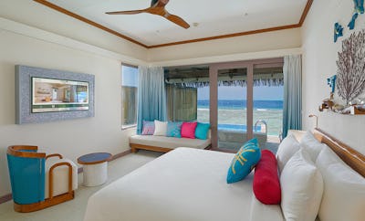 Lagoon Villa with Pool