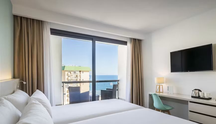 Deluxe Side Sea View