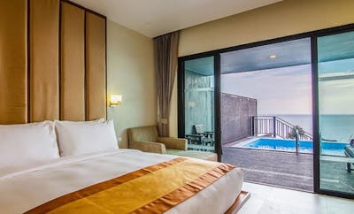 OCEAN SUNSET POOL VILLA