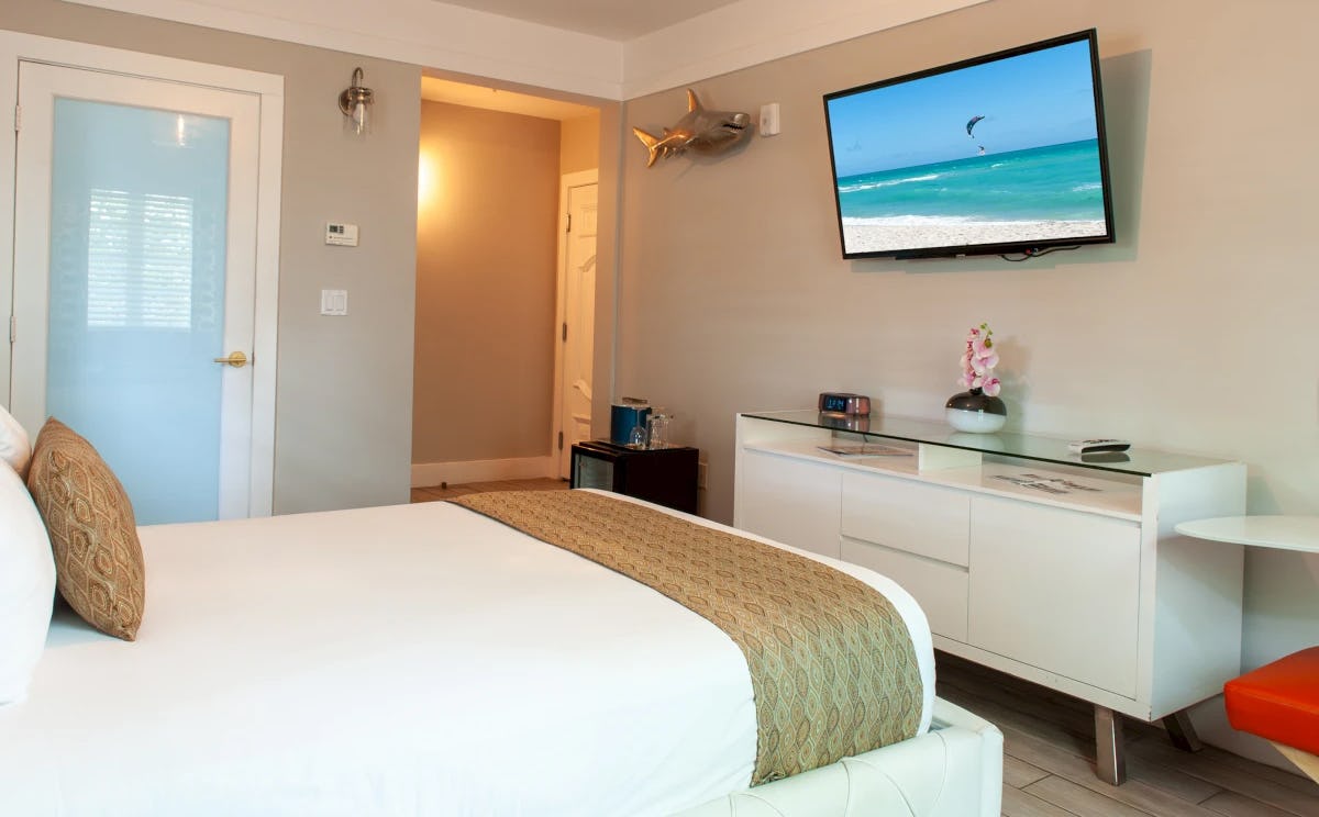 Accessible Standard Queen