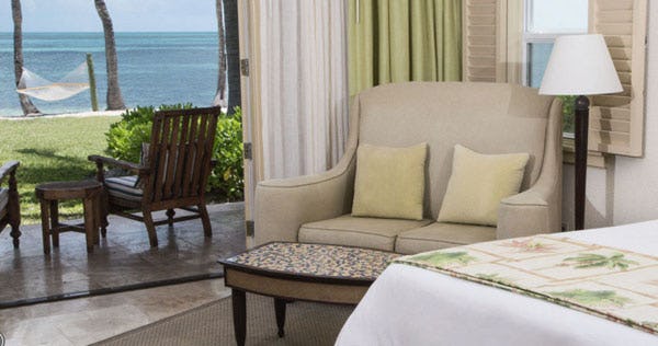 old-bahama-bay-resort-and-yacht-harbour-junior-suite-oceanfront_11887