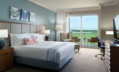 Sunset Lodge Balcony King Room