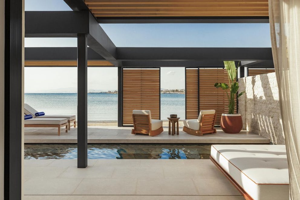 Two-Bedroom Epos Suite – Seafront