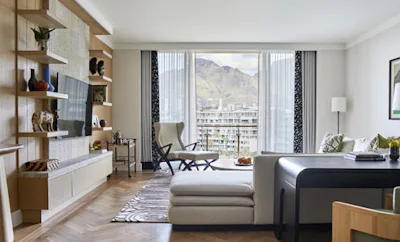 One-Bedroom Marina Grand Suite