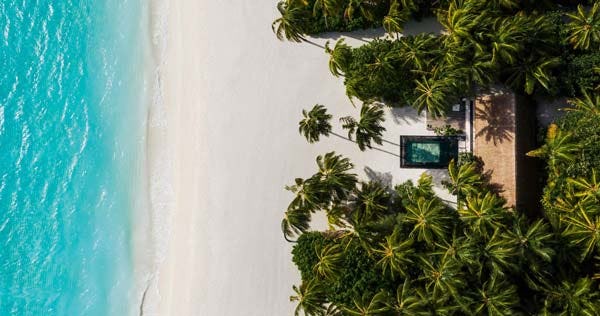 one-and-only-reethi-rah-maldives-beach-villa-with-pool-01_205