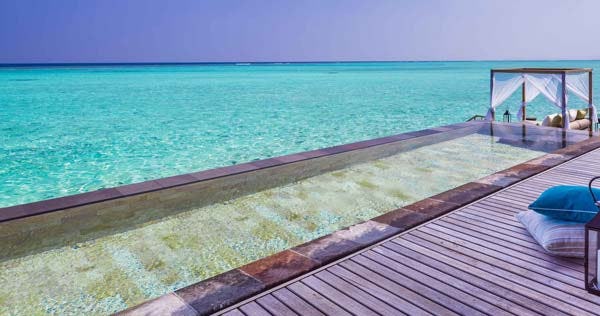 one-and-only-reethi-rah-maldives-grand-water-villa-with-pool-01_205