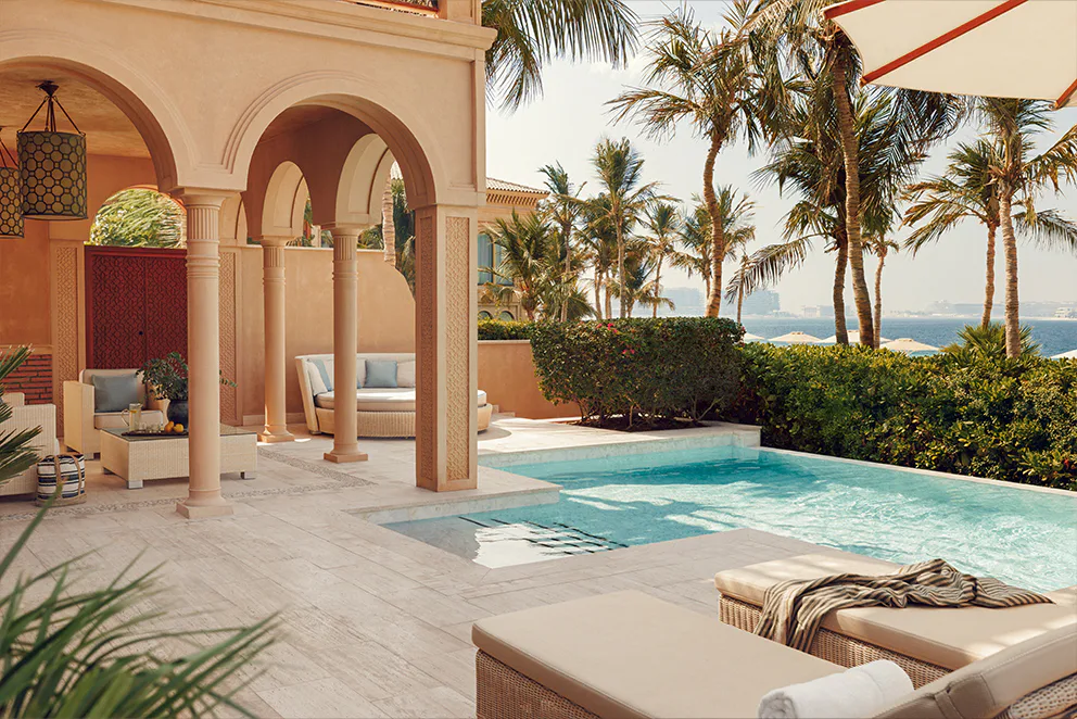 one-and-only-the-palm-dubai-beachfront-executive-suite-with-pool_2083