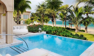 PALM BEACH EXECUTIVE SUITE WITH POOL