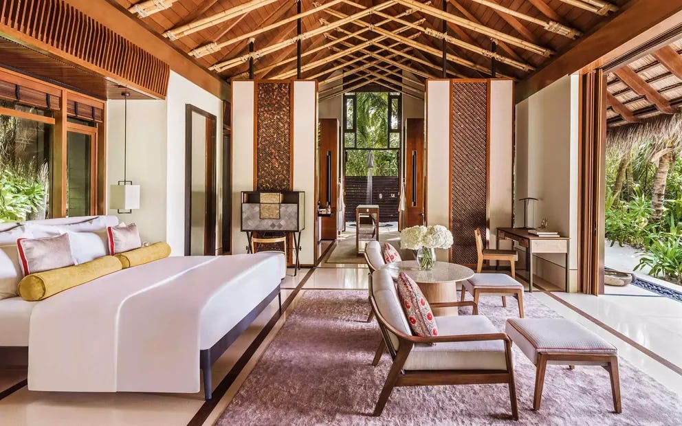 BEACH VILLA WITH POOL