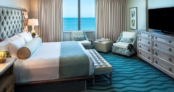 opal-sands-resort-deluxe-one-bedroom-suite-01_9705