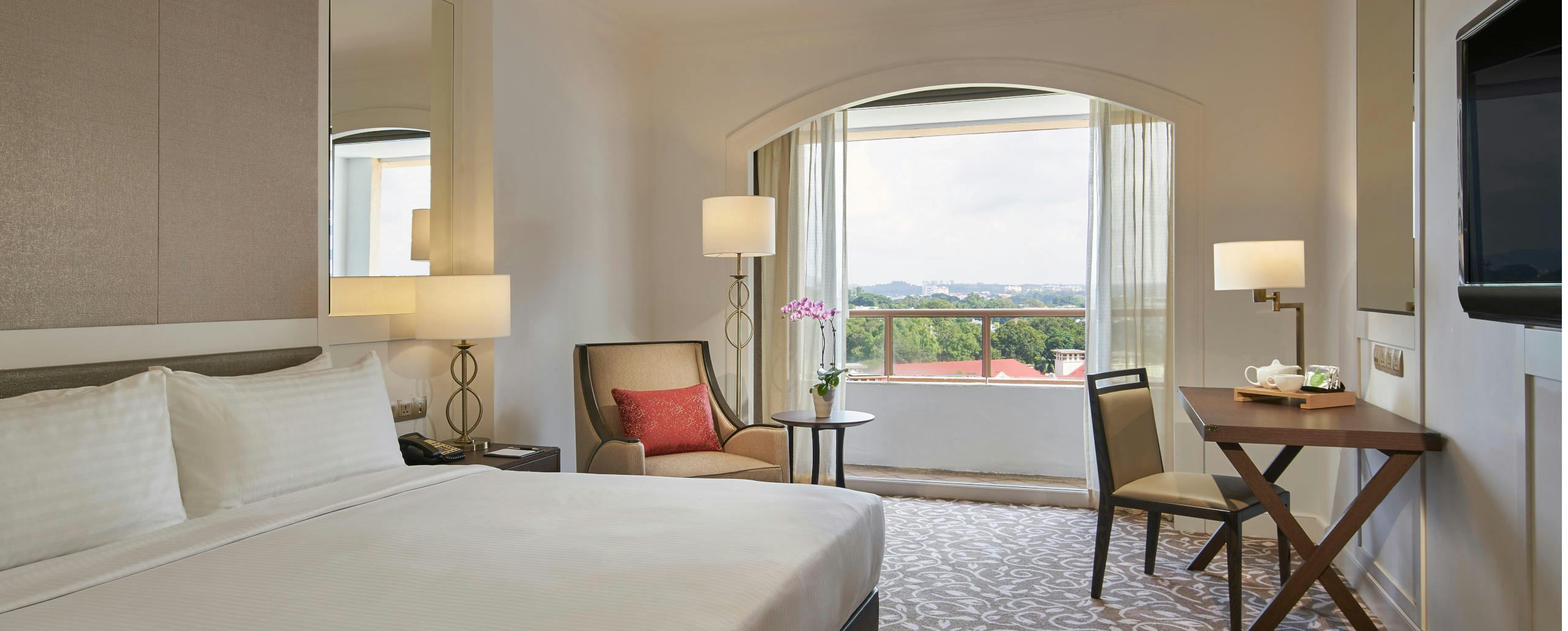 orchard-rendezvous-hotel-singapore-deluxe-plus-room_954