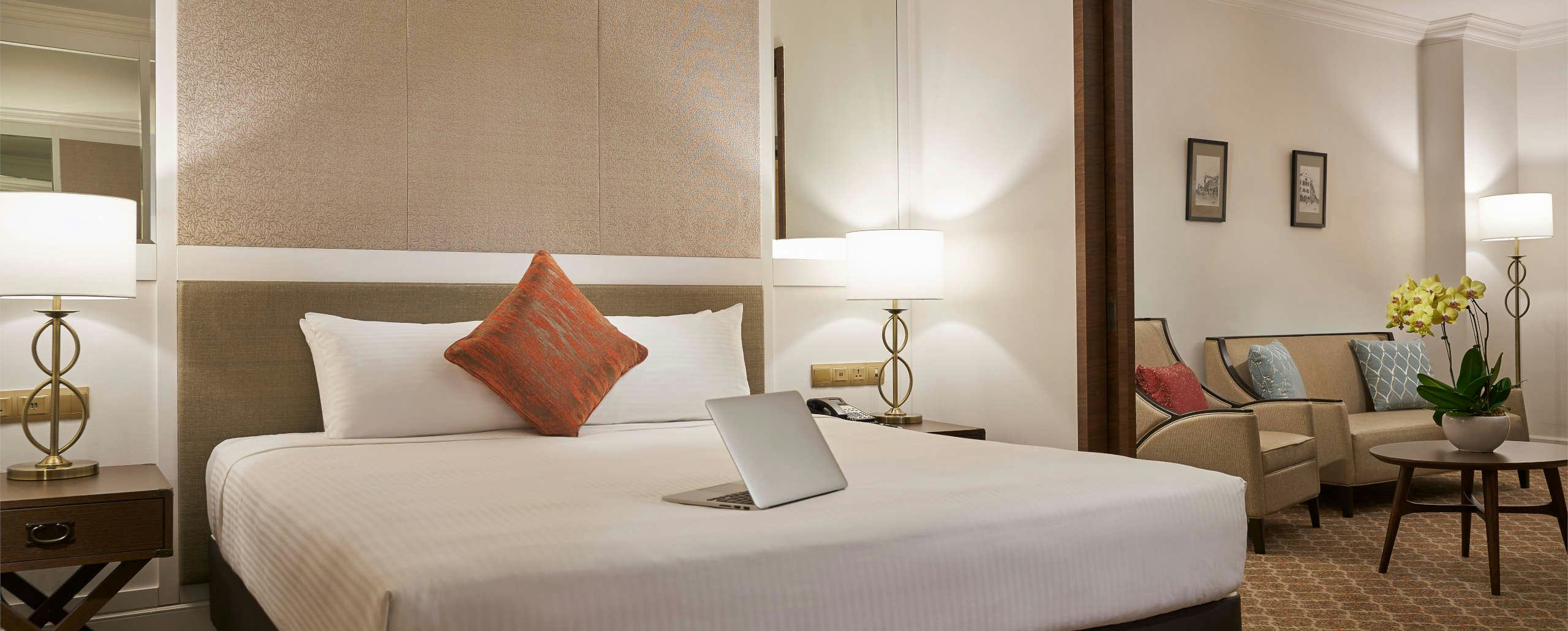 orchard-rendezvous-hotel-singapore-one-bedroom-suite_954