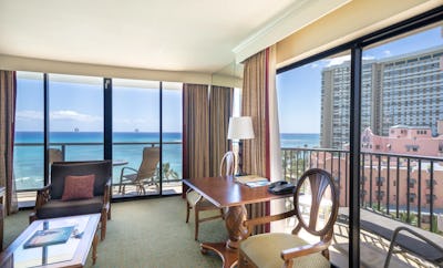 Club Oceanfront Suite