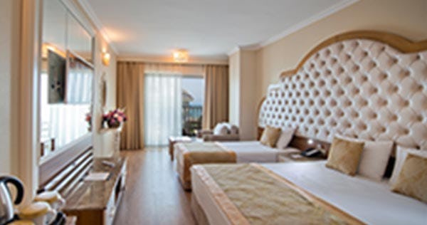 oz-side-premium-Hotel-standard-room_11189