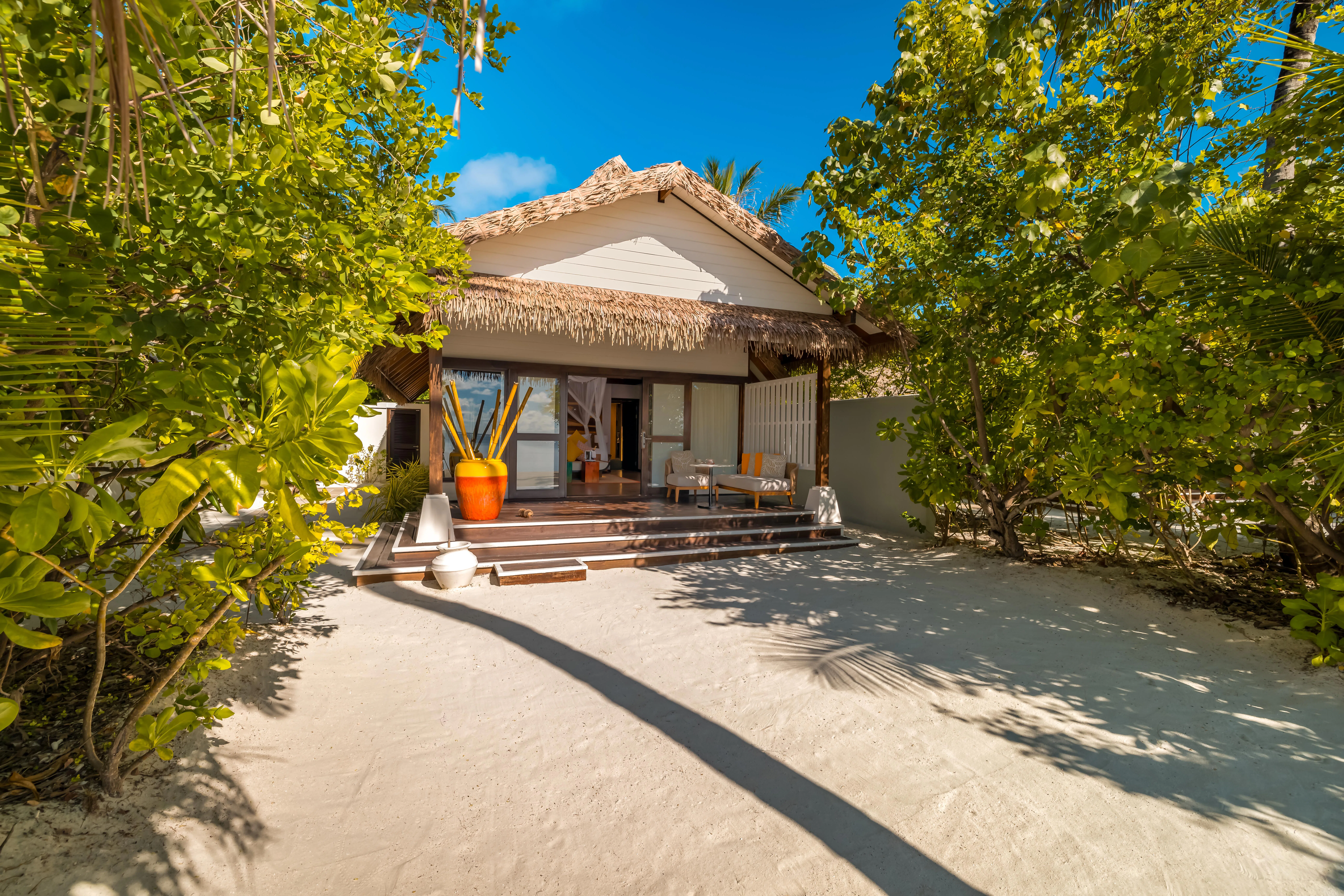 ozen-life-maadhoo-maldives-earth-villa-01_7165
