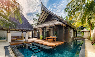 Earth Pool Pavilion
