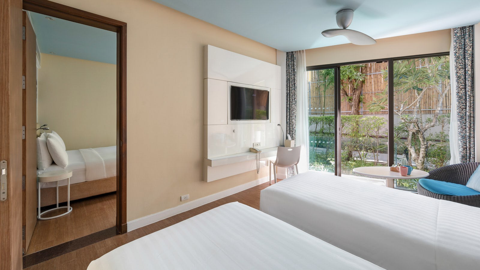 Superior Family (connecting rooms)