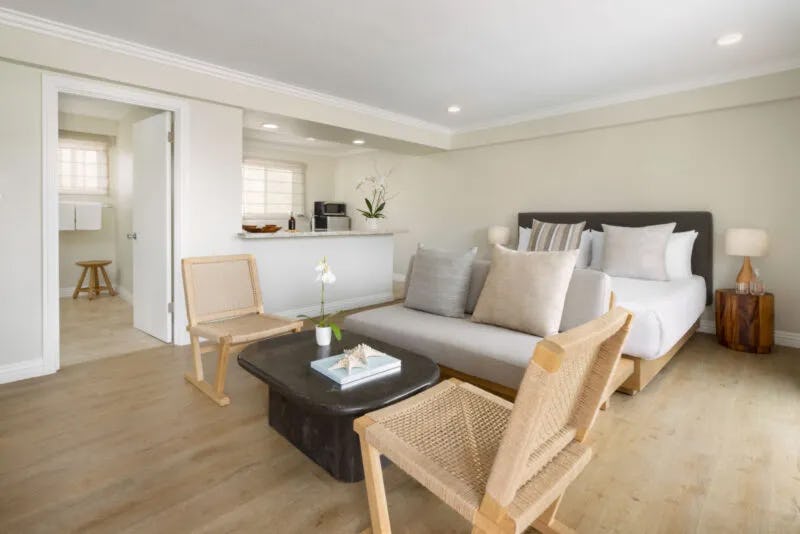 Premier Partial Ocean View King Bed