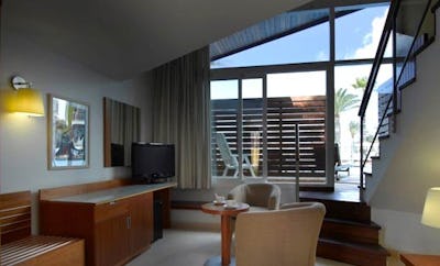 Bungalow Duplex Pool Access