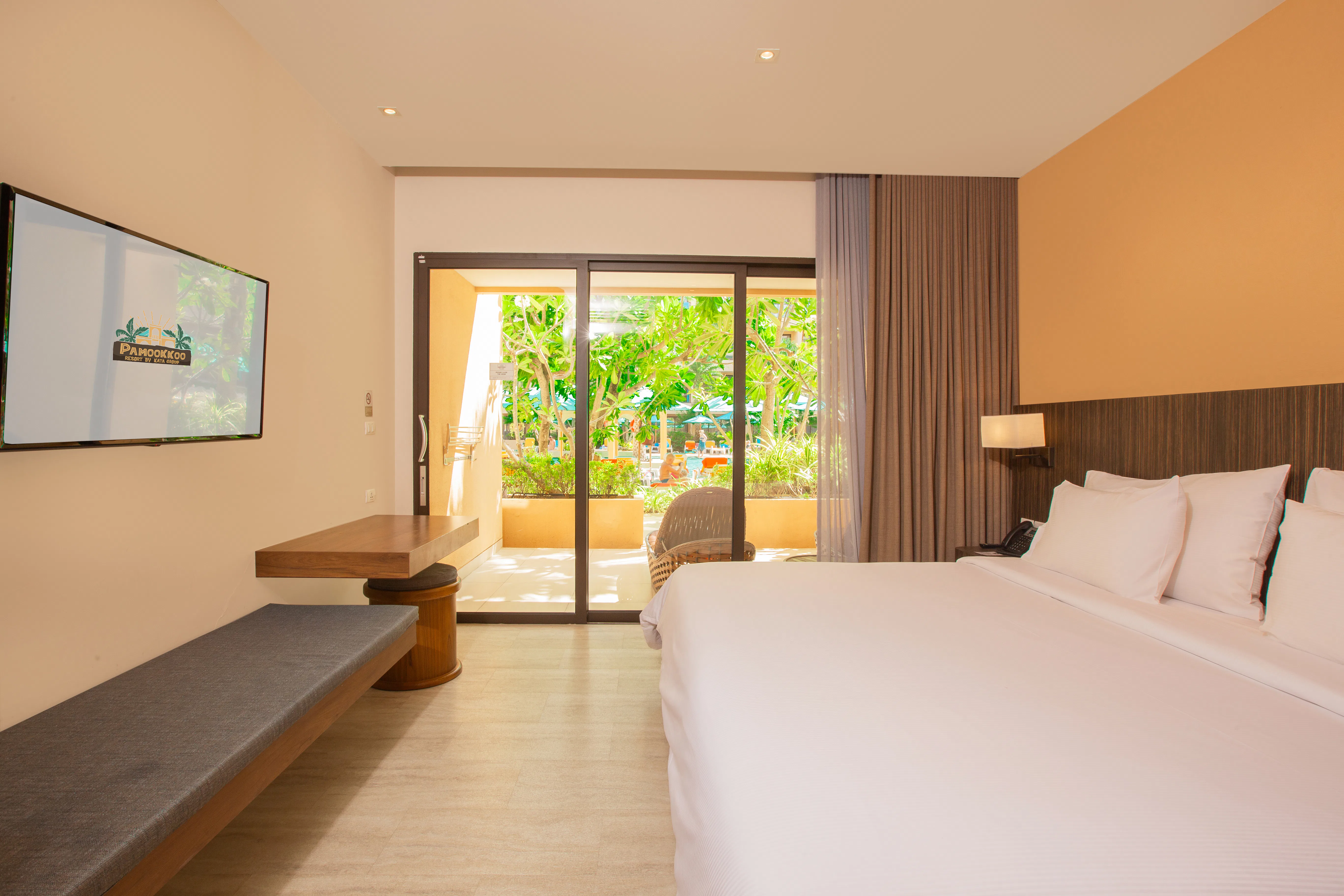 pamookkoo-resort-deluxe-pool_11806