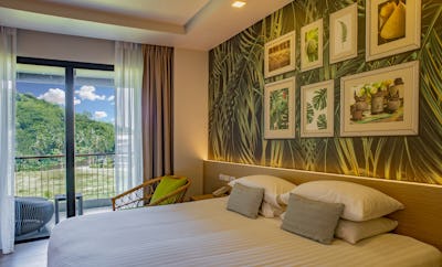 DELUXE CLIFF VIEW ROOM