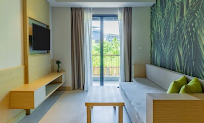 FAMILY 2 BEDROOMS SUITE CLIFF VIEW