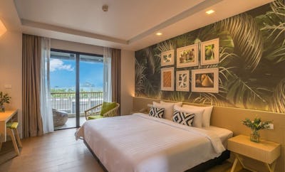 DELUXE SEA VIEW ROOM