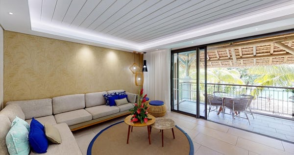 paradise-beachcomber-golf-resort-and-spa-mauritius-paradis-luxury-family-suite-beachfront-01_2026