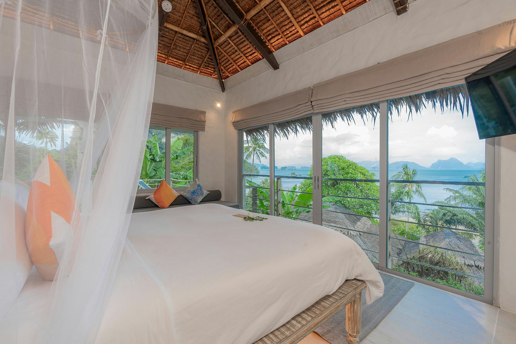 Seaview Plunge Pool Deluxe Studio