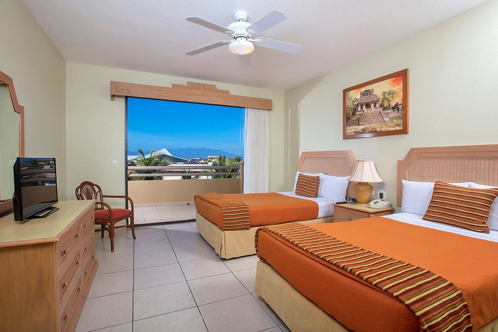 paradise-village-beach-resort-and-spa-puerto-vallarta-mexico-one-bedroom-suite-01_9254