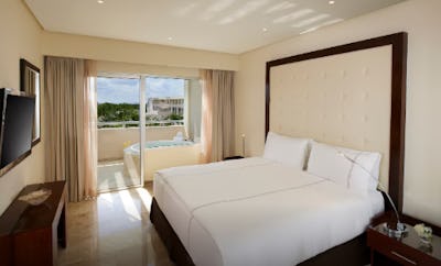 Master Suite Nature View