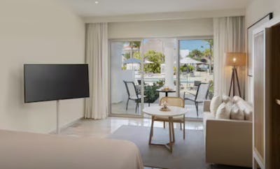 The Reserve Adults Only Junior Suite Swim-Up