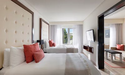 Family Concierge Suite Nature View