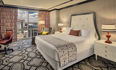 Bordeaux Corner Room 1 King