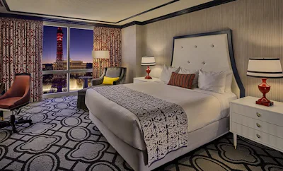 Bordeaux Eiffel View Room 1 King