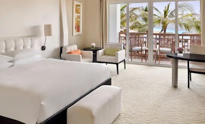 1 King Bed Lagoon View