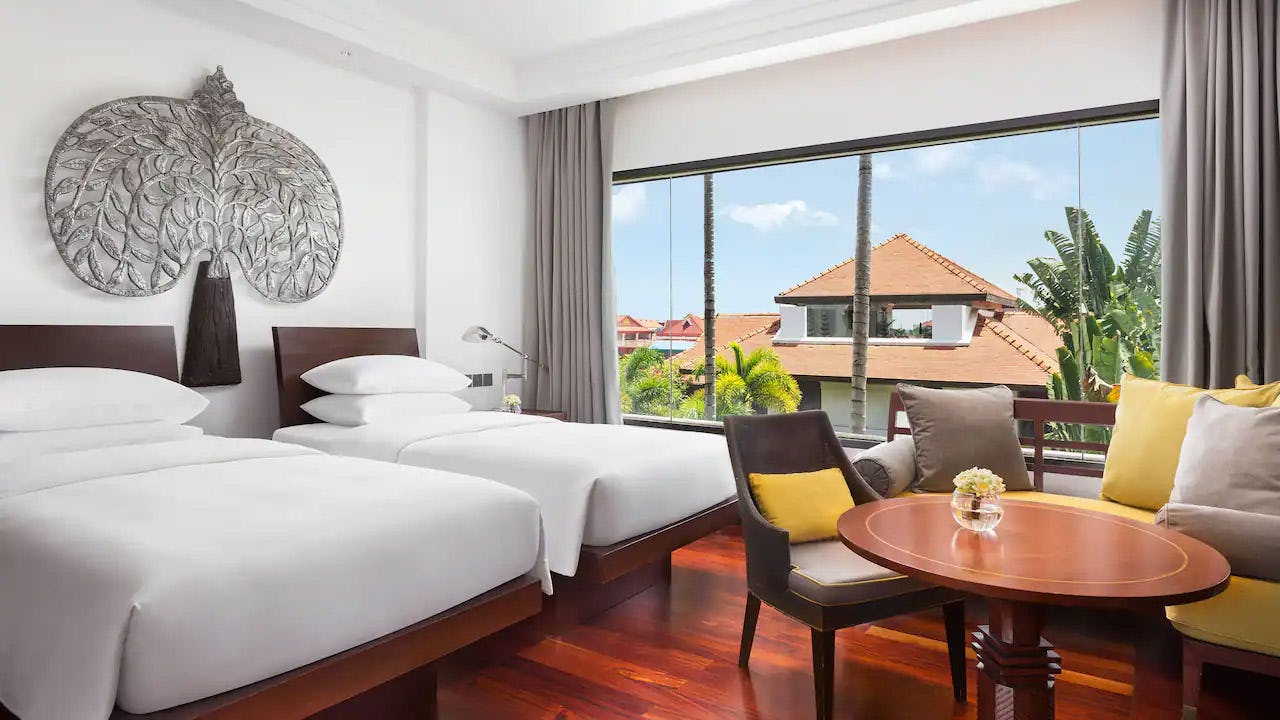 2 Twin Beds with Garden View