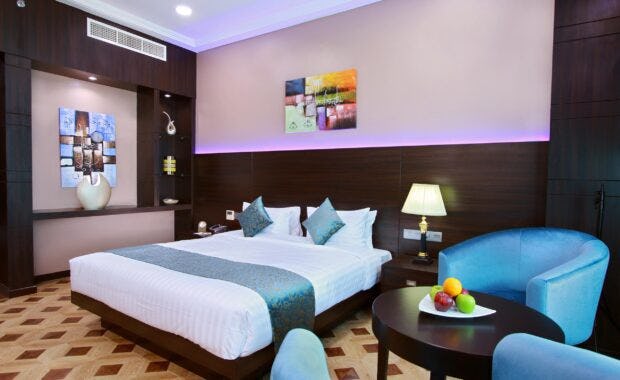 ACCESSIBLE ROOM CITY VIEW