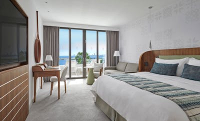 Deluxe Sea View King