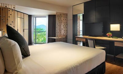 Premier Seaview Suite