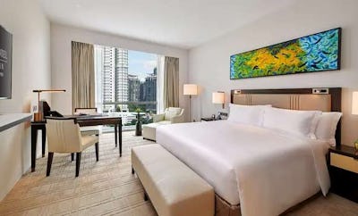 Club City Oasis - King