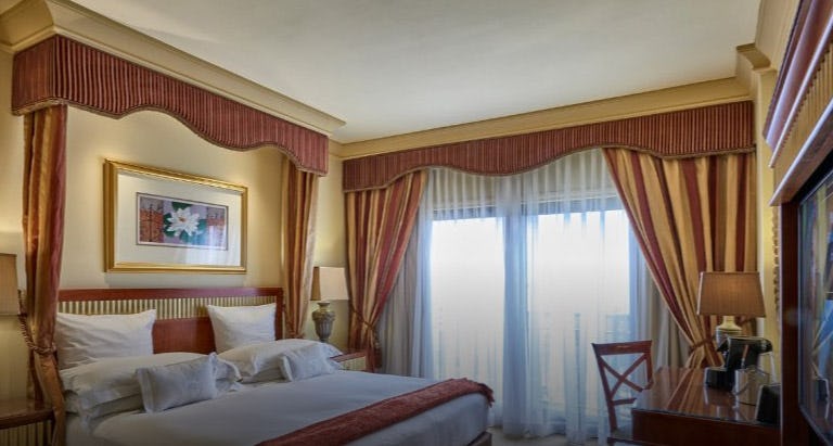 Club Special Assistance Room