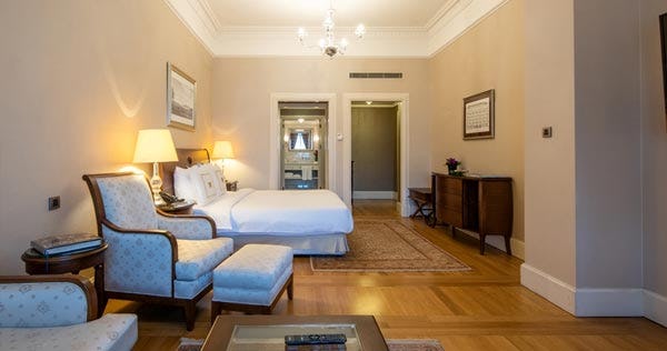 pera-palace-hotel-jumeirah-istanbul-grand-pera-studio-king-room_5474