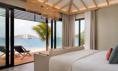 Beachfront Room with Outdoor Hot Tub