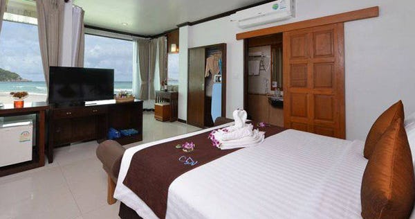 phangan-bayshore-resort-koh-phangan-beachfront-room-02_8009
