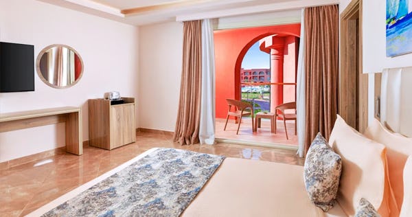 pickalbatros-laguna-vista-hotel-sharm-el-sheikh-deluxe-family-room-with-garden-view_10312