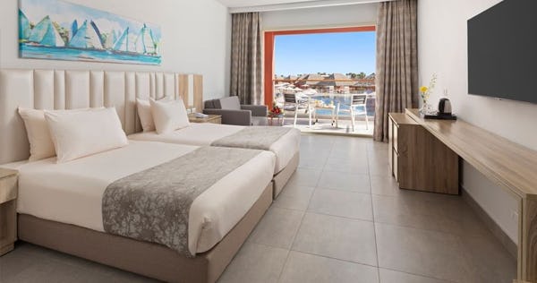 pickalbatros-laguna-vista-hotel-sharm-el-sheikh-deluxe-room-with-pool-view_10312