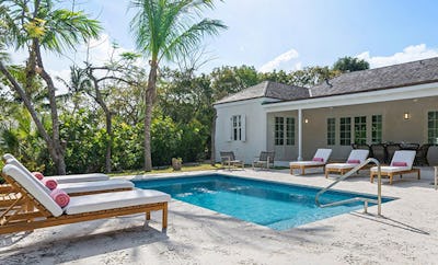 2 Bedroom/2.5 Bath Villa with a Private Pool and a Guest Cottage